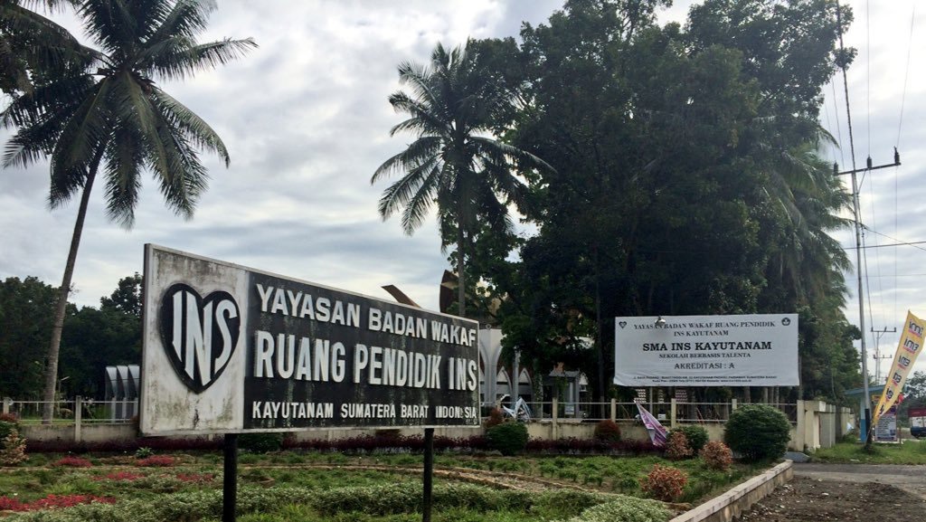 INS Kayutanam: Sekolah Alternatif yang Melawan Kurikulum Belanda INS Kayutanam: Sekolah Alternatif yang Melawan Kurikulum Belanda