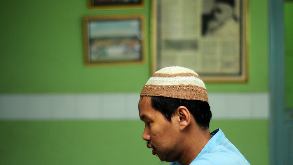 Melawan Gelap