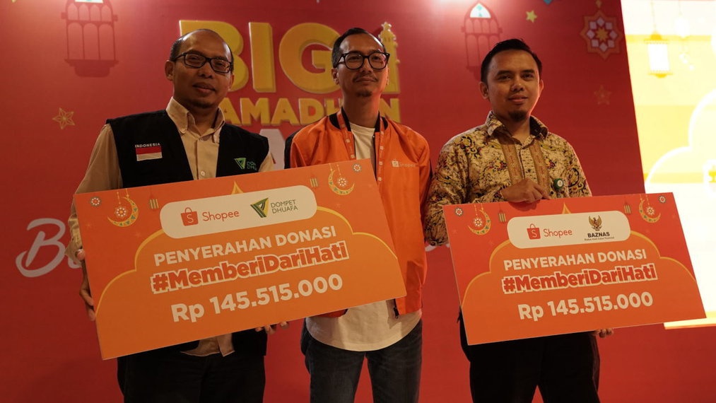 Shopee Kumpulkan Donasi Rp291 Juta Lewat Kampanye #MemberiDariHati Shopee Kumpulkan Donasi Rp291 Juta Lewat Kampanye #MemberiDariHati