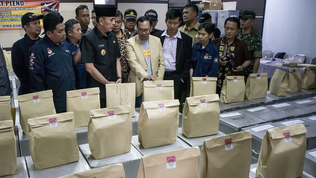 Dugaan Sekda Kota Bekasi Tak Netral di Pilkada Diusut Pemprov Jabar Dugaan Sekda Kota Bekasi Tak Netral di Pilkada Diusut Pemprov Jabar