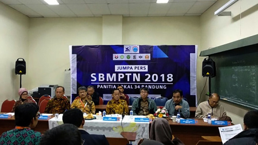 Pengumuman SBMPTN 2018: UGM Terima 2.973 Calon Mahasiswa Baru Pengumuman SBMPTN 2018: UGM Terima 2.973 Calon Mahasiswa Baru