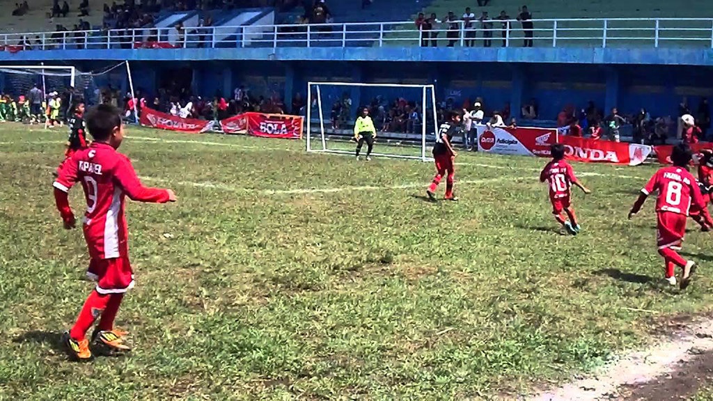 Sekolah Sepakbola dan Talenta Muda yang Hilang di Tengah Jalan Sekolah Sepakbola dan Talenta Muda yang Hilang di Tengah Jalan
