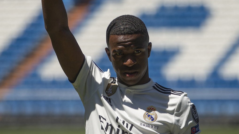 Vinicius Jr. Prediksi Kylian Mbappe Akan Segera Gabung Real Madrid Vinicius Jr. Prediksi Kylian Mbappe Akan Segera Gabung Real Madrid