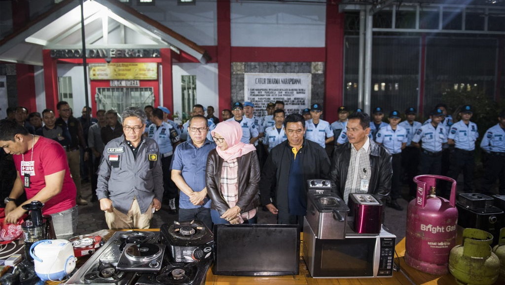 Tifatul Sebut Sidak Lapas Lutfi Hasan Pengalihan Isu OTT Sukamiskin Tifatul Sebut Sidak Lapas Lutfi Hasan Pengalihan Isu OTT Sukamiskin