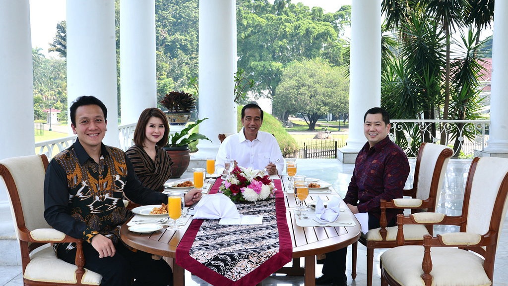 Jokowi Menjamu Ketum Perindo, PKPI, dan PSI di Istana Bogor Jokowi Menjamu Ketum Perindo, PKPI, dan PSI di Istana Bogor