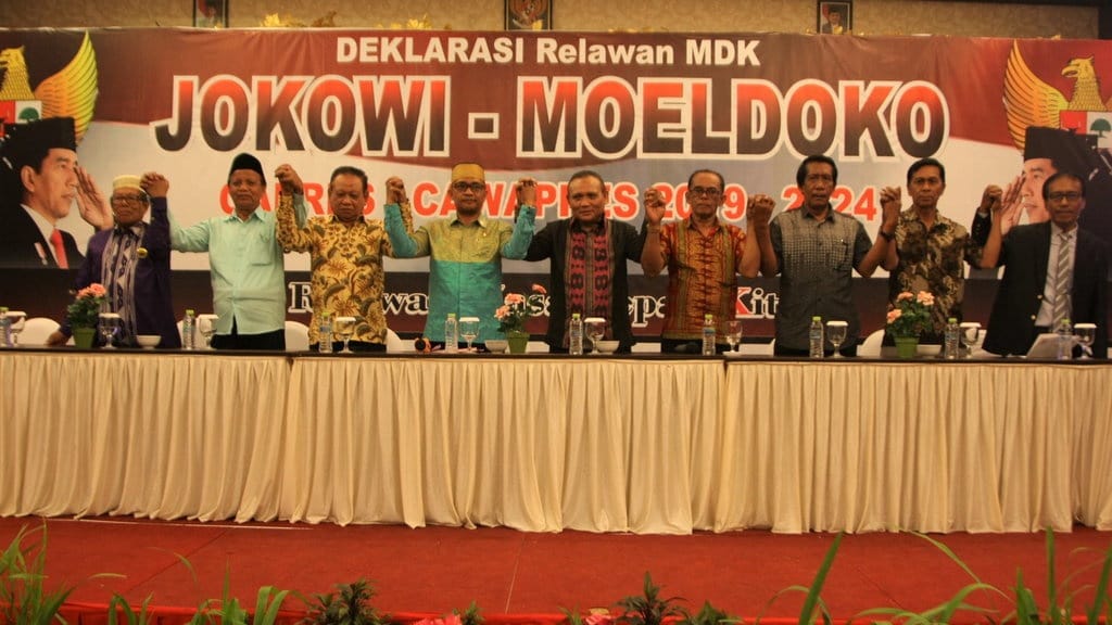 Komunitas Barisan Nusantara Deklarasikan Dukung Jokowi-Moeldoko Komunitas Barisan Nusantara Deklarasikan Dukung Jokowi-Moeldoko