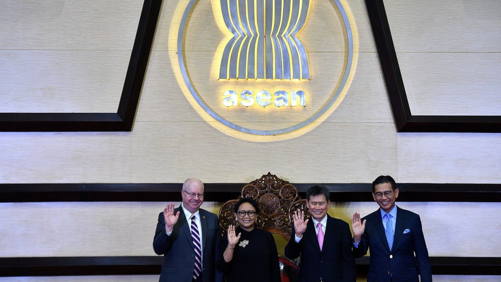 Membedah Mesin Ekonomi Negara di ASEAN, Siapa Berlari Kencang? Membedah Mesin Ekonomi Negara di ASEAN, Siapa Berlari Kencang?