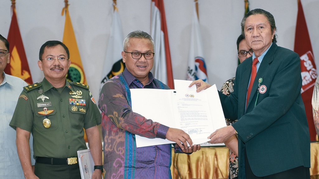 Ketua IDI: Meski Ada Gangguan Kesehatan, Capres-Cawapres Bisa Lolos Ketua IDI: Meski Ada Gangguan Kesehatan, Capres-Cawapres Bisa Lolos
