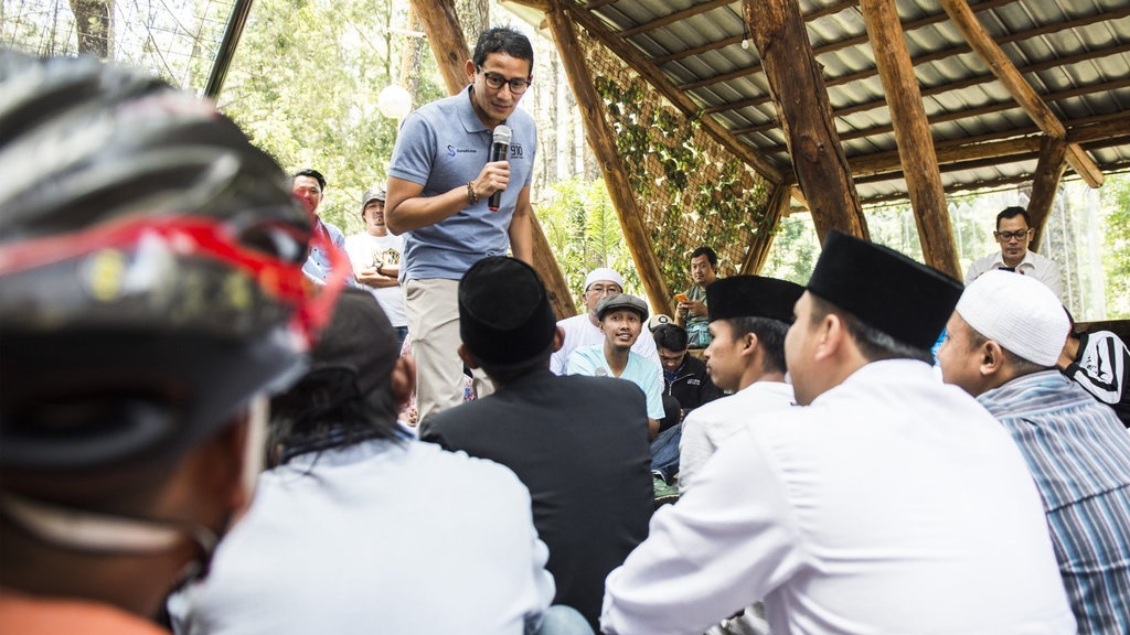 Jika Sandi Disebut Ulama, Preman Bersorban pun Bisa Dilabeli Ulama Jika Sandi Disebut Ulama, Preman Bersorban pun Bisa Dilabeli Ulama