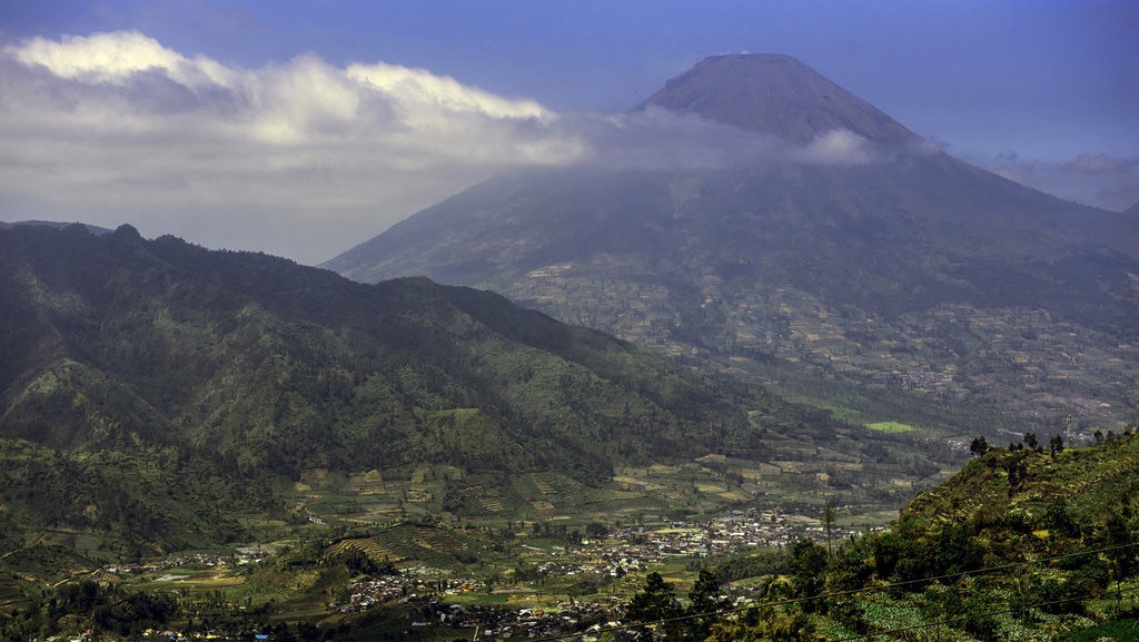Benarkah Kawah Sileri Dieng Meletus & Penjalasan Lengkap PVMBG