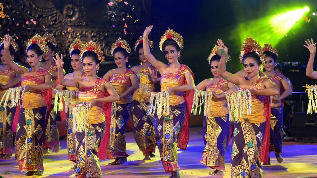 Makna dan Sejarah Tari Pendet, Tarian Penyambut Delegasi KTT G20 Makna dan Sejarah Tari Pendet, Tarian Penyambut Delegasi KTT G20