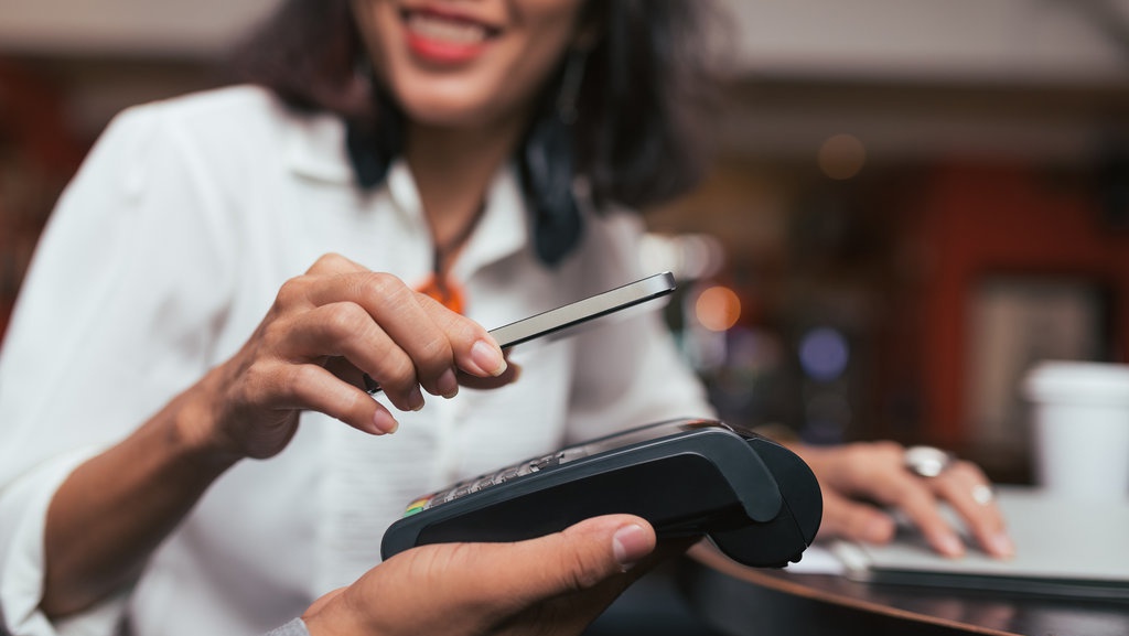 Candu Uang Elektronik para Milenial Candu Uang Elektronik para Milenial