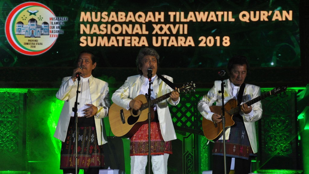 Lirik Lagu Lirik Lagu