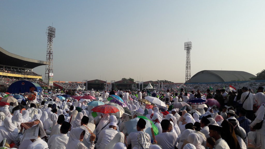 Peringati Hari Santri, Ribuan Jemaah NU Padati Stadion Sidoarjo Peringati Hari Santri, Ribuan Jemaah NU Padati Stadion Sidoarjo