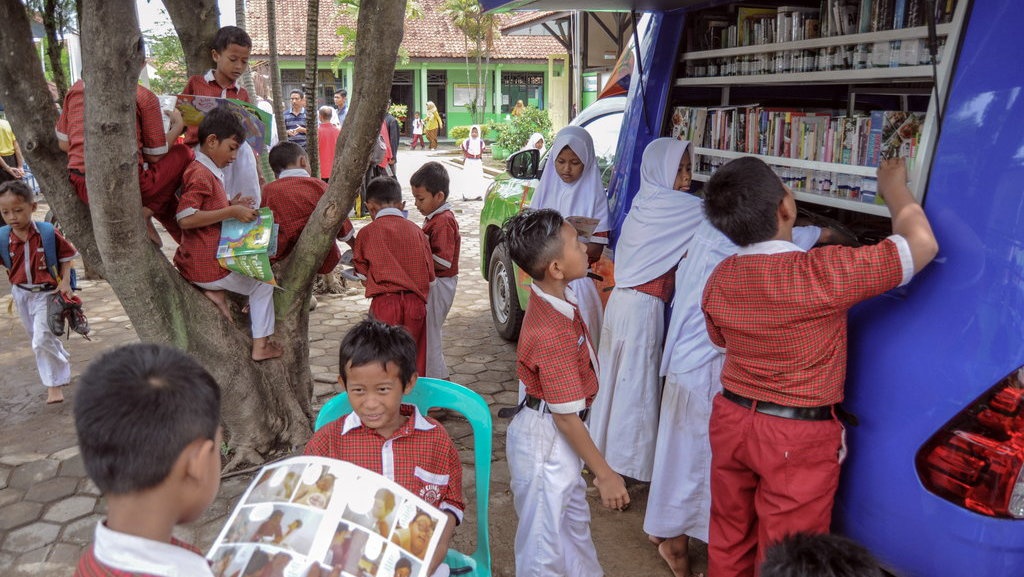 Pustaka Bergerak Harap Ada Payung Hukum Pendistribusian Buku Gratis Pustaka Bergerak Harap Ada Payung Hukum Pendistribusian Buku Gratis