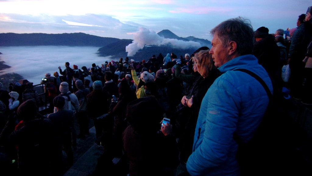 Wisatawan ke Bromo Wajib Sertakan Hasil Rapid Test Antigen Wisatawan ke Bromo Wajib Sertakan Hasil Rapid Test Antigen