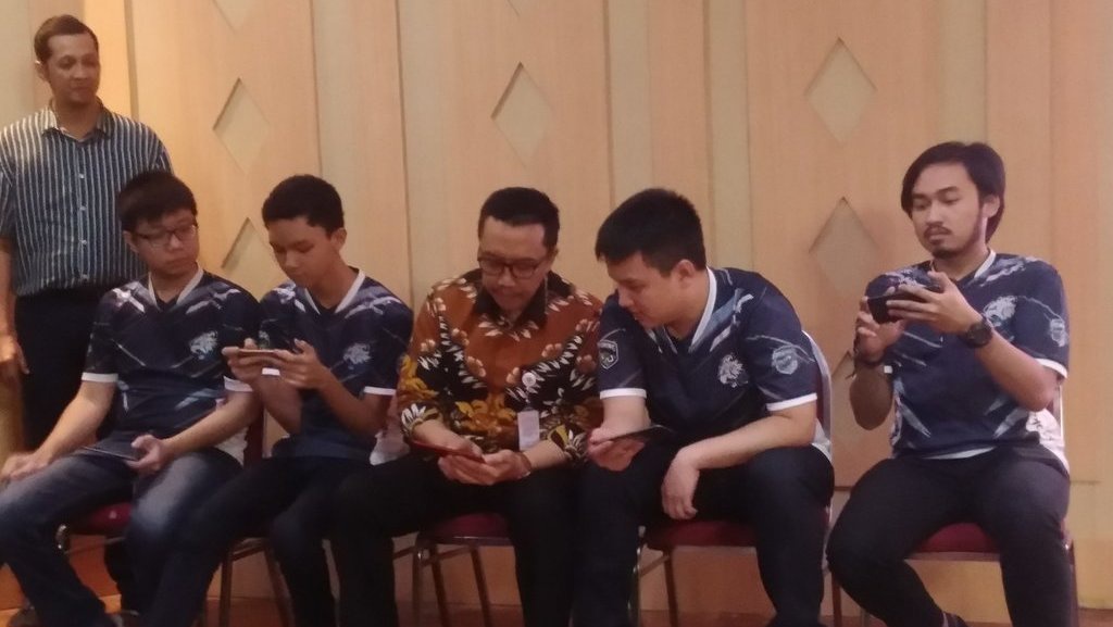 Signifikansi e-Sport Masuk Kurikulum ala Menpora yang Menuai Kritik Signifikansi e-Sport Masuk Kurikulum ala Menpora yang Menuai Kritik