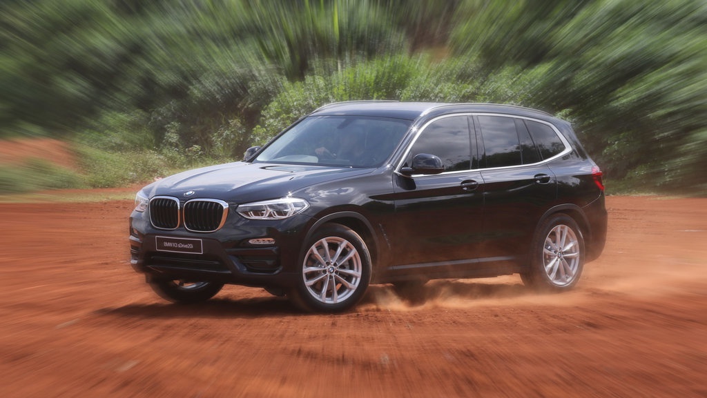 Uji Coba Mobil BMW X3 sDrive20i Uji Coba Mobil BMW X3 sDrive20i