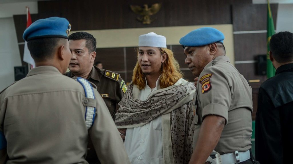 Polda Jabar akan Periksa Pengunggah Video Ceramah Bahar Smith Polda Jabar akan Periksa Pengunggah Video Ceramah Bahar Smith