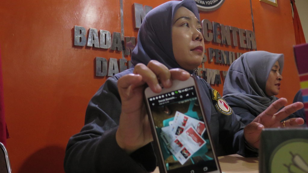 Bawaslu DIY Temukan Surat Suara Pilpres Tercoblos di Bantul Bawaslu DIY Temukan Surat Suara Pilpres Tercoblos di Bantul