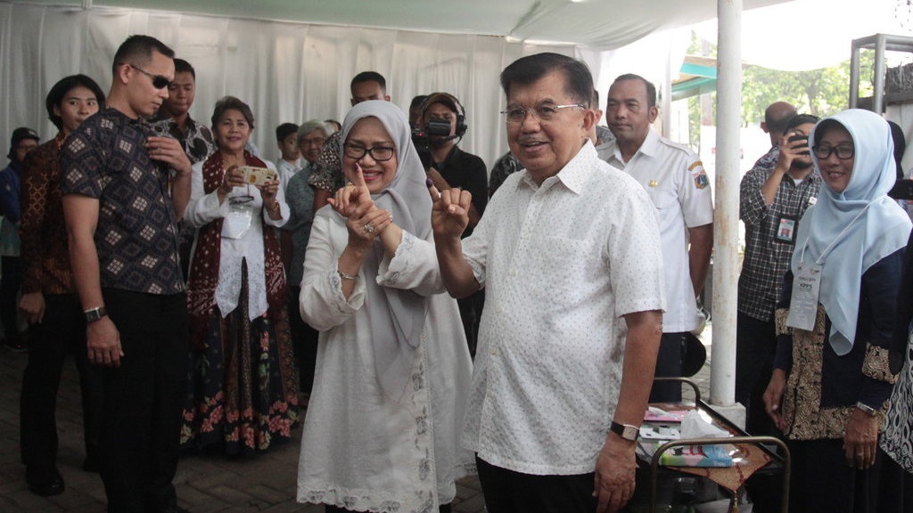 JK Yakin Selisih Perolehan Suara Pilpres Tak Sampai 2 Digit JK Yakin Selisih Perolehan Suara Pilpres Tak Sampai 2 Digit