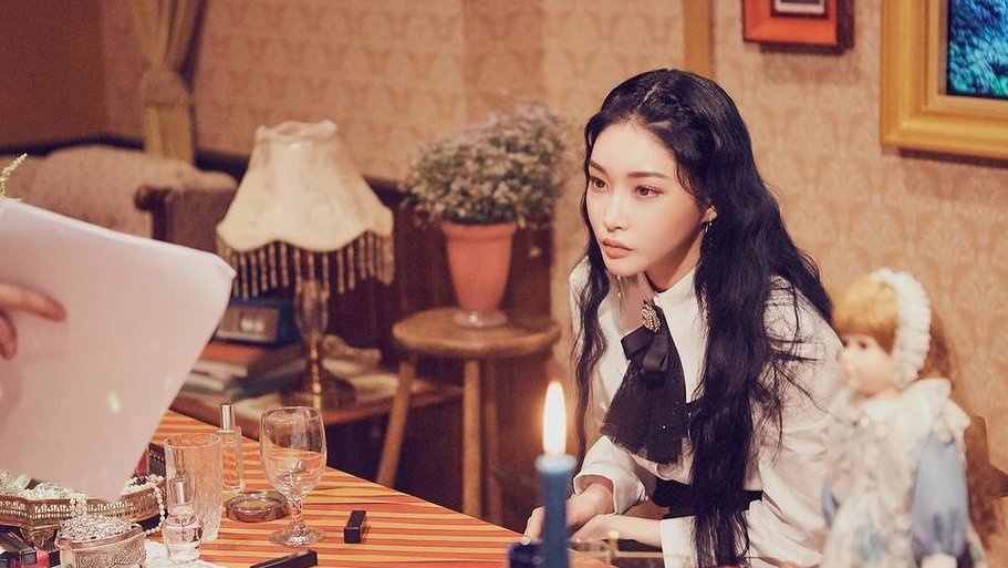 Chungha Jelaskan Staf yang Kena Corona COVID-19 Bukan Manajernya