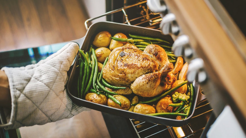 Mengenal Diet Lazy Keto dan Daftar Makanan yang Direkomendasikan Mengenal Diet Lazy Keto dan Daftar Makanan yang Direkomendasikan