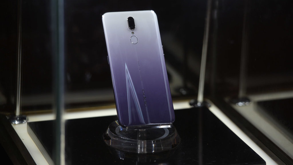 OPPO Gandeng Instax Hadirkan Paket Ramadan F11 Jewelry White OPPO Gandeng Instax Hadirkan Paket Ramadan F11 Jewelry White