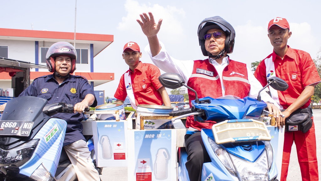 Pertamina Sediakan Call Center 135 untuk Antar BBM Saat Mudik Pertamina Sediakan Call Center 135 untuk Antar BBM Saat Mudik