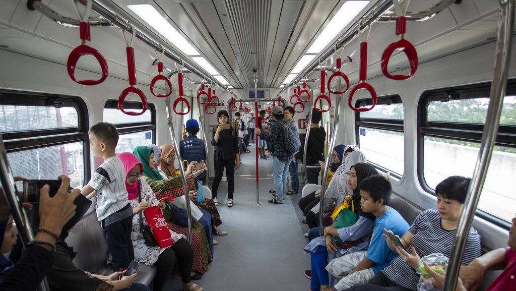 Operasional LRT Jakarta Hingga 02.00 WIB Saat Malam Tahun Baru 2020 Operasional LRT Jakarta Hingga 02.00 WIB Saat Malam Tahun Baru 2020