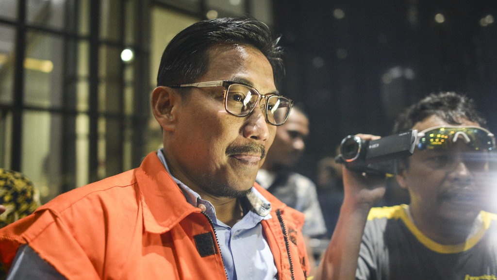 KPK Panggil 3 Pejabat Kemendag Terkait Kasus Suap Bowo Sidik KPK Panggil 3 Pejabat Kemendag Terkait Kasus Suap Bowo Sidik