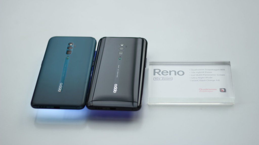 Perbedaan OPPO Reno dengan 10x Zoom yang Harganya Terpaut Rp5 Juta Perbedaan OPPO Reno dengan 10x Zoom yang Harganya Terpaut Rp5 Juta