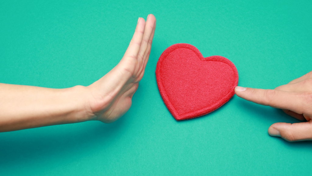 Alasan Psikologis di Balik Cinta Bisa Memudar Alasan Psikologis di Balik Cinta Bisa Memudar