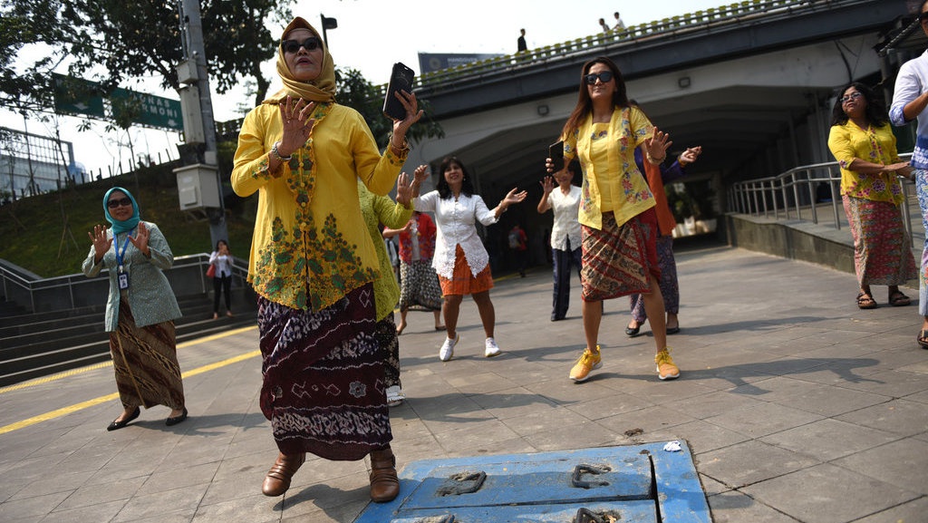 Kampanye Selasa Berkebaya Kampanye Selasa Berkebaya