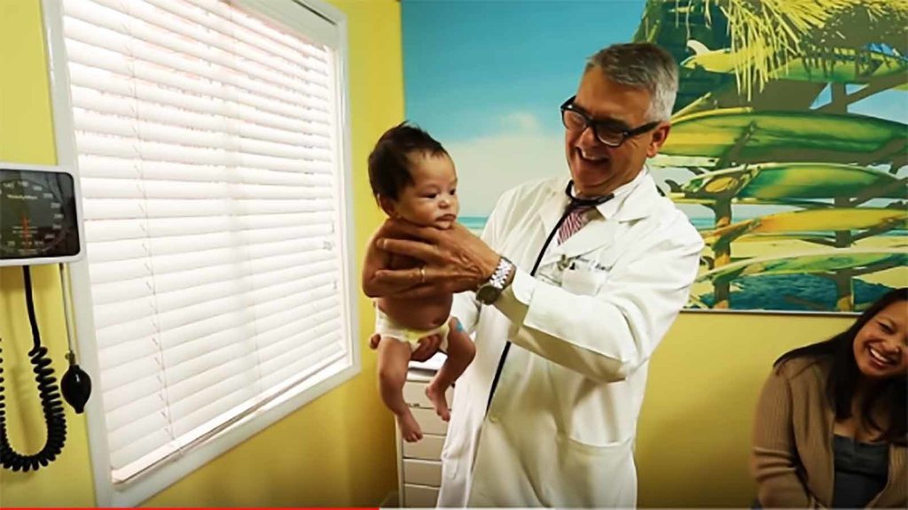 Cara Menenangkan Bayi Rewel dengan Teknik Menggendong Cara Menenangkan Bayi Rewel dengan Teknik Menggendong