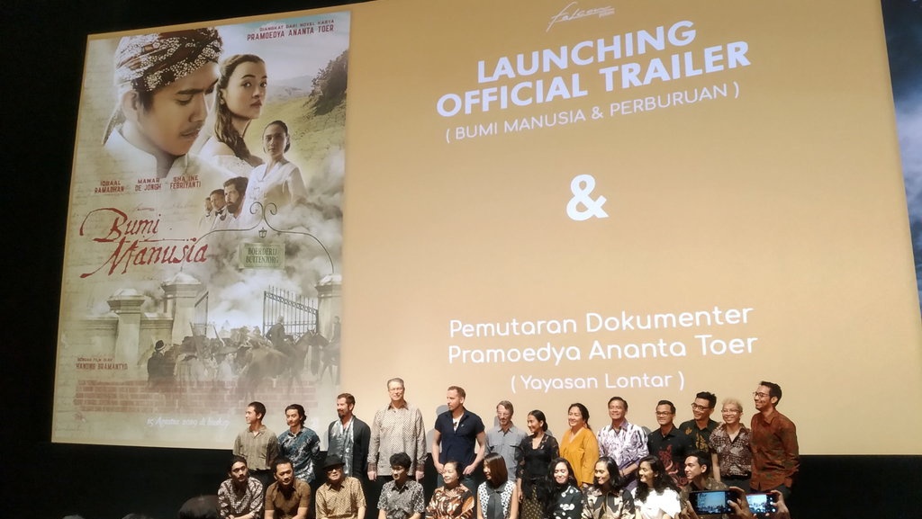 Hanung Bramantyo Tertarik Memfilmkan Keempat Novel Tetralogi Buru Hanung Bramantyo Tertarik Memfilmkan Keempat Novel Tetralogi Buru