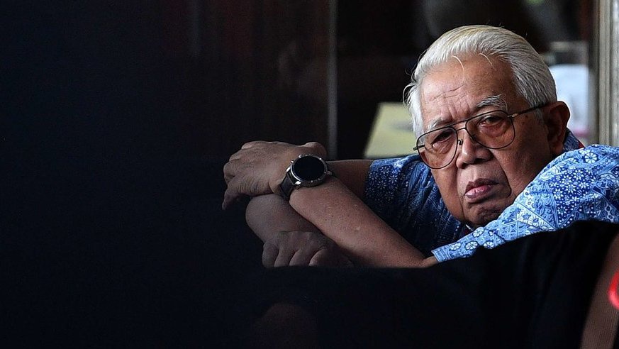 Bambang Subianto dan Keputusan Garang B.J. Habibie Bambang Subianto dan Keputusan Garang B.J. Habibie