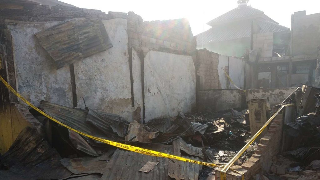 Cara Korban Kebakaran di Tebet Tetap 'Hidup' Cara Korban Kebakaran di Tebet Tetap 'Hidup'