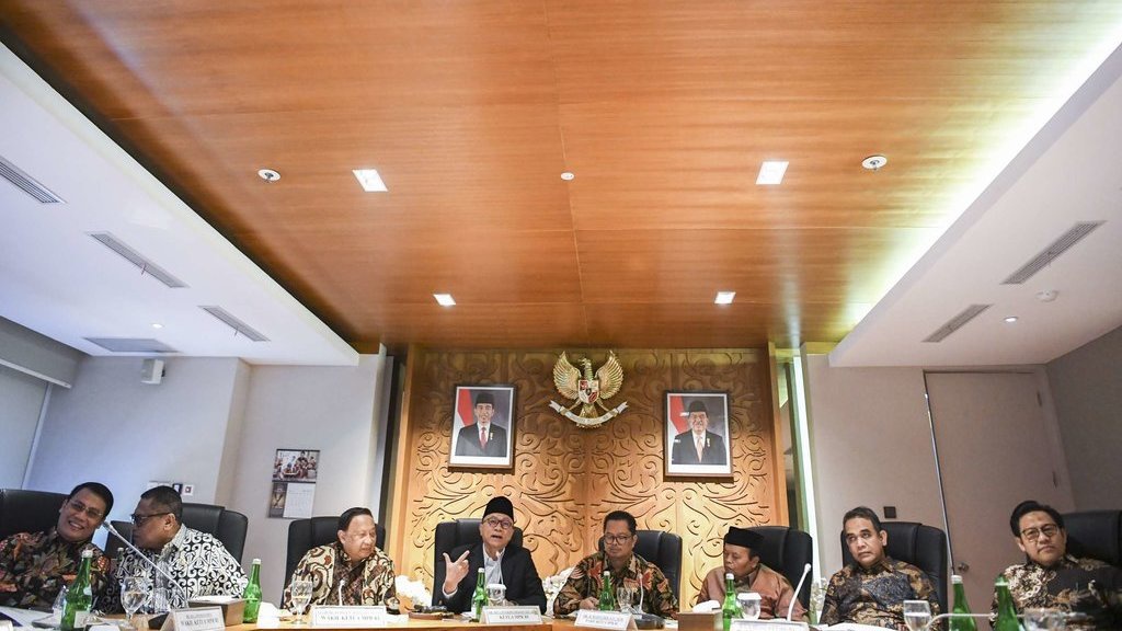 Zulhas Sebut Anggota DPD Sepakat GBHN Ada Lagi Meski Ditolak Jokowi Zulhas Sebut Anggota DPD Sepakat GBHN Ada Lagi Meski Ditolak Jokowi