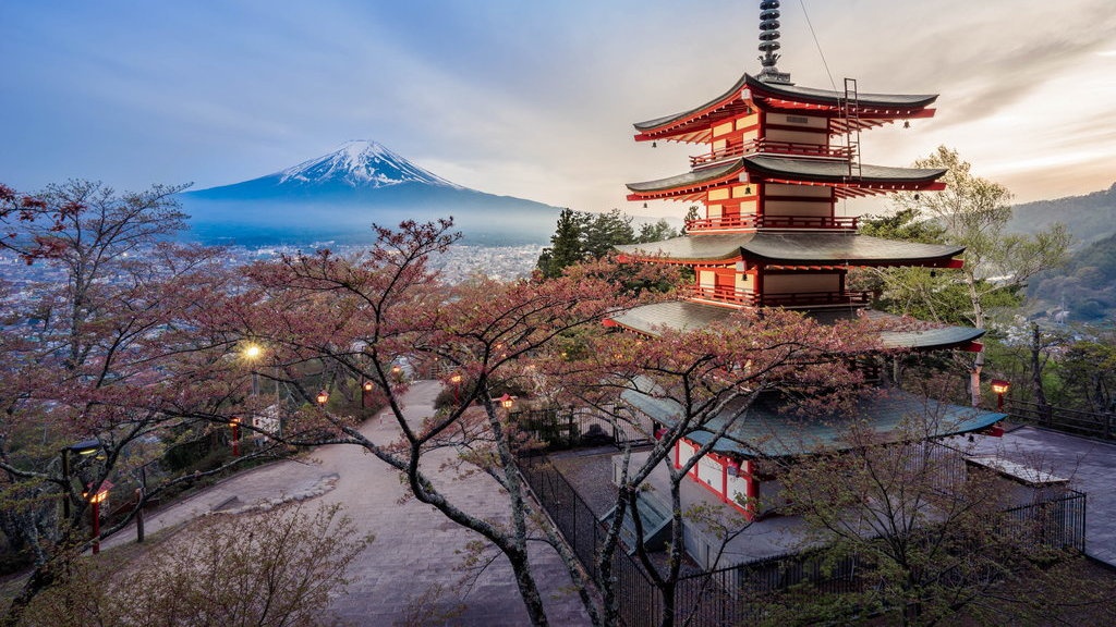 5 Tempat Wisata di Jepang: dari Akihabara hingga Shibuya 5 Tempat Wisata di Jepang: dari Akihabara hingga Shibuya
