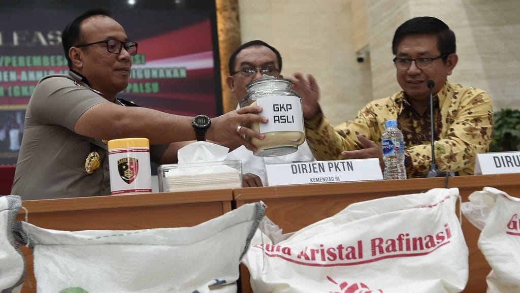 Bareskrim Bongkar Kasus 390 Ton Gula Rafinasi Ilegal di Jateng-DIY Bareskrim Bongkar Kasus 390 Ton Gula Rafinasi Ilegal di Jateng-DIY