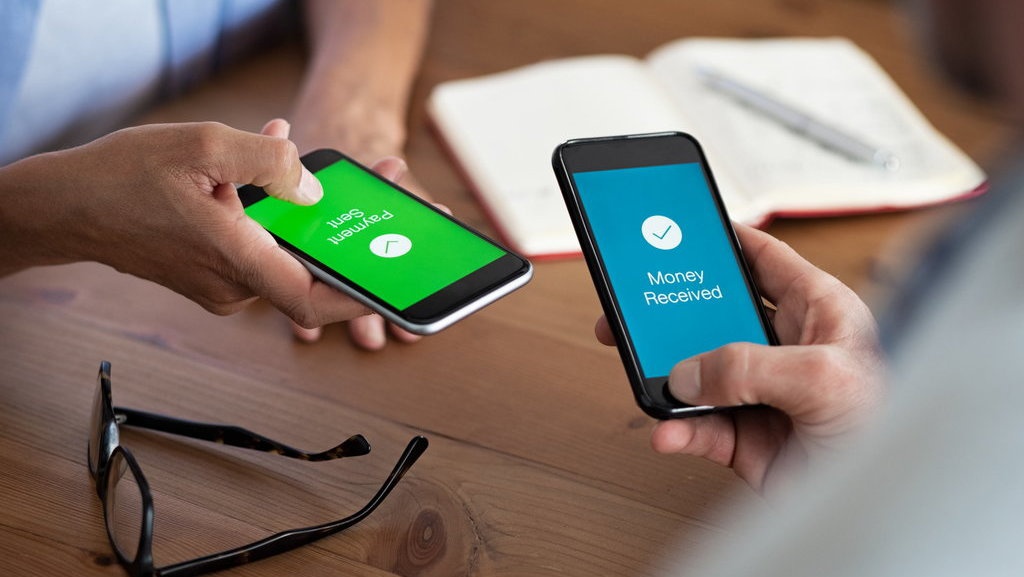 Gopay Vs OVO: Dompet Digital Bertarung Memaksimalkan Dukungan Gopay Vs OVO: Dompet Digital Bertarung Memaksimalkan Dukungan