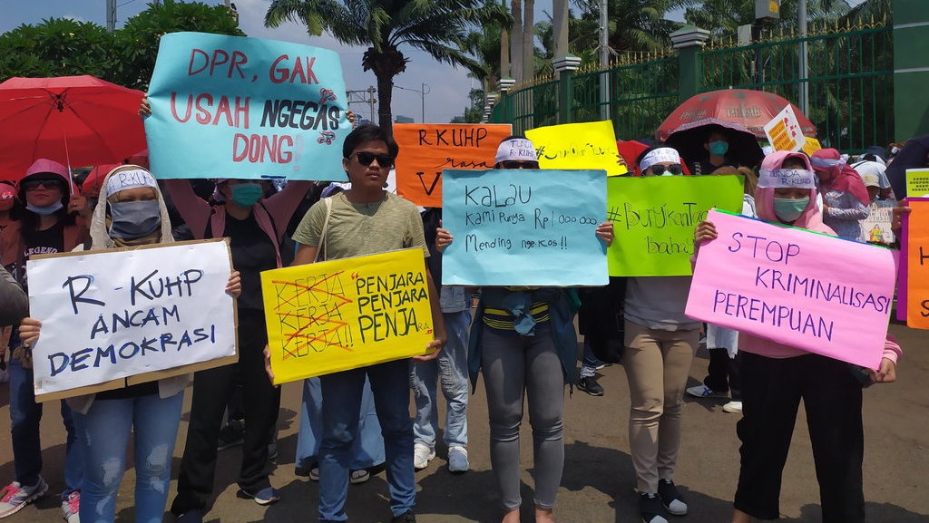 Alasan RKUHP Perlu Ditolak Versi AJI: Menghambat Kinerja Jurnalis Alasan RKUHP Perlu Ditolak Versi AJI: Menghambat Kinerja Jurnalis