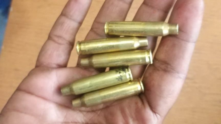 Polres Mimika Bubarkan Paksa Acara Adat Suku Amungme di Papua Polres Mimika Bubarkan Paksa Acara Adat Suku Amungme di Papua