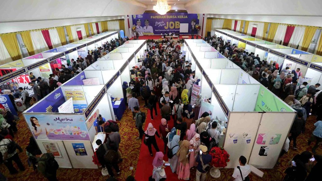 Jenis Pengangguran Menurut Lama Waktu Kerja & Dampaknya Jenis Pengangguran Menurut Lama Waktu Kerja & Dampaknya