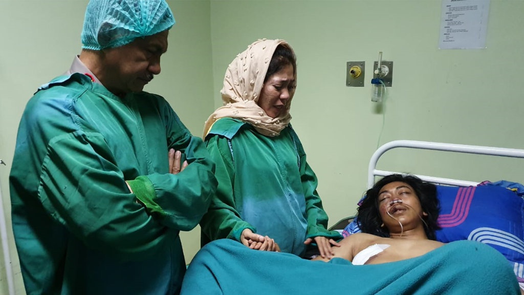 Satu Mahasiswa di Makassar Kritis Tertabrak Mobil Taktis Polisi Satu Mahasiswa di Makassar Kritis Tertabrak Mobil Taktis Polisi