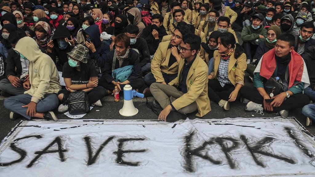 Koalisi Save KPK: Ada yang Salah dengan Hati Presiden Koalisi Save KPK: Ada yang Salah dengan Hati Presiden