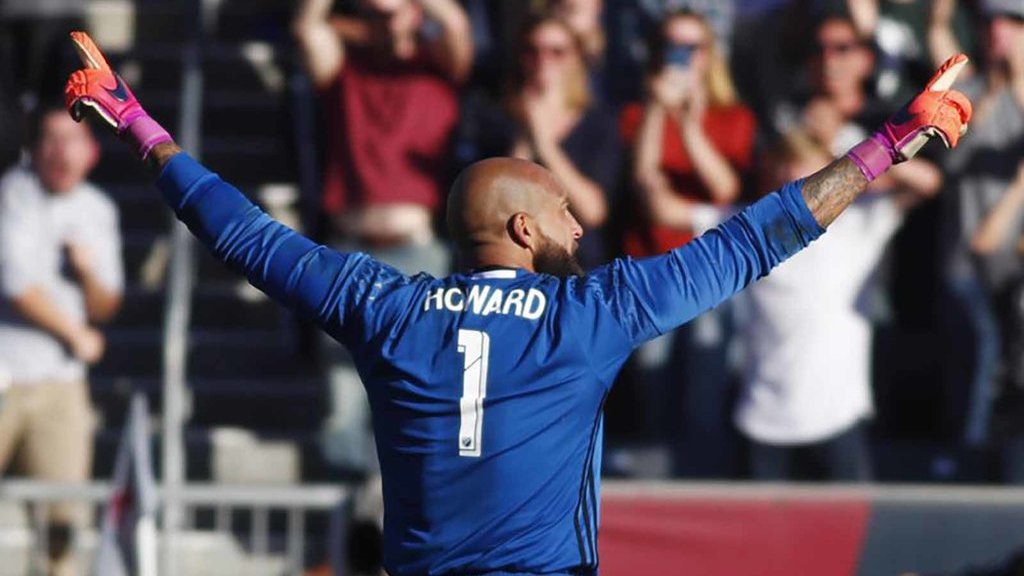 Karier Tim Howard: dari Dicap Aneh hingga Jadi Kiper Terbaik AS Karier Tim Howard: dari Dicap Aneh hingga Jadi Kiper Terbaik AS