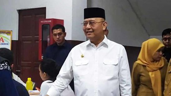 Kena OTT KPK, Walikota Medan Dzulmi Eldin Punya Kekayaan Rp20,3 M Kena OTT KPK, Walikota Medan Dzulmi Eldin Punya Kekayaan Rp20,3 M
