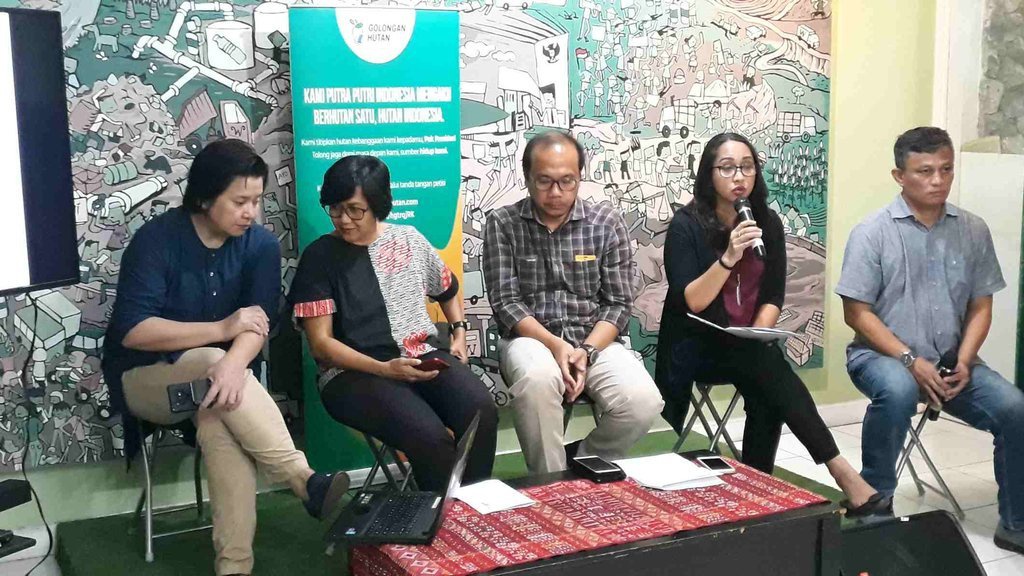 Jokowi Diminta Sampaikan Komitmen Menjaga Hutan saat Pelantikan Jokowi Diminta Sampaikan Komitmen Menjaga Hutan saat Pelantikan